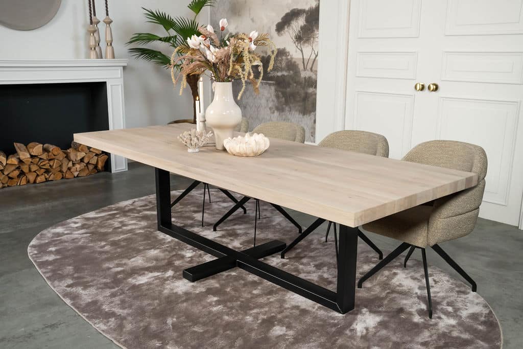 Granville dining table